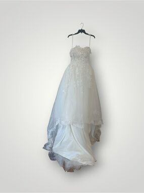 Lace Appliqué Strapless Bridal Gown in Ivory